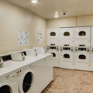 Woodspring Suites Williston